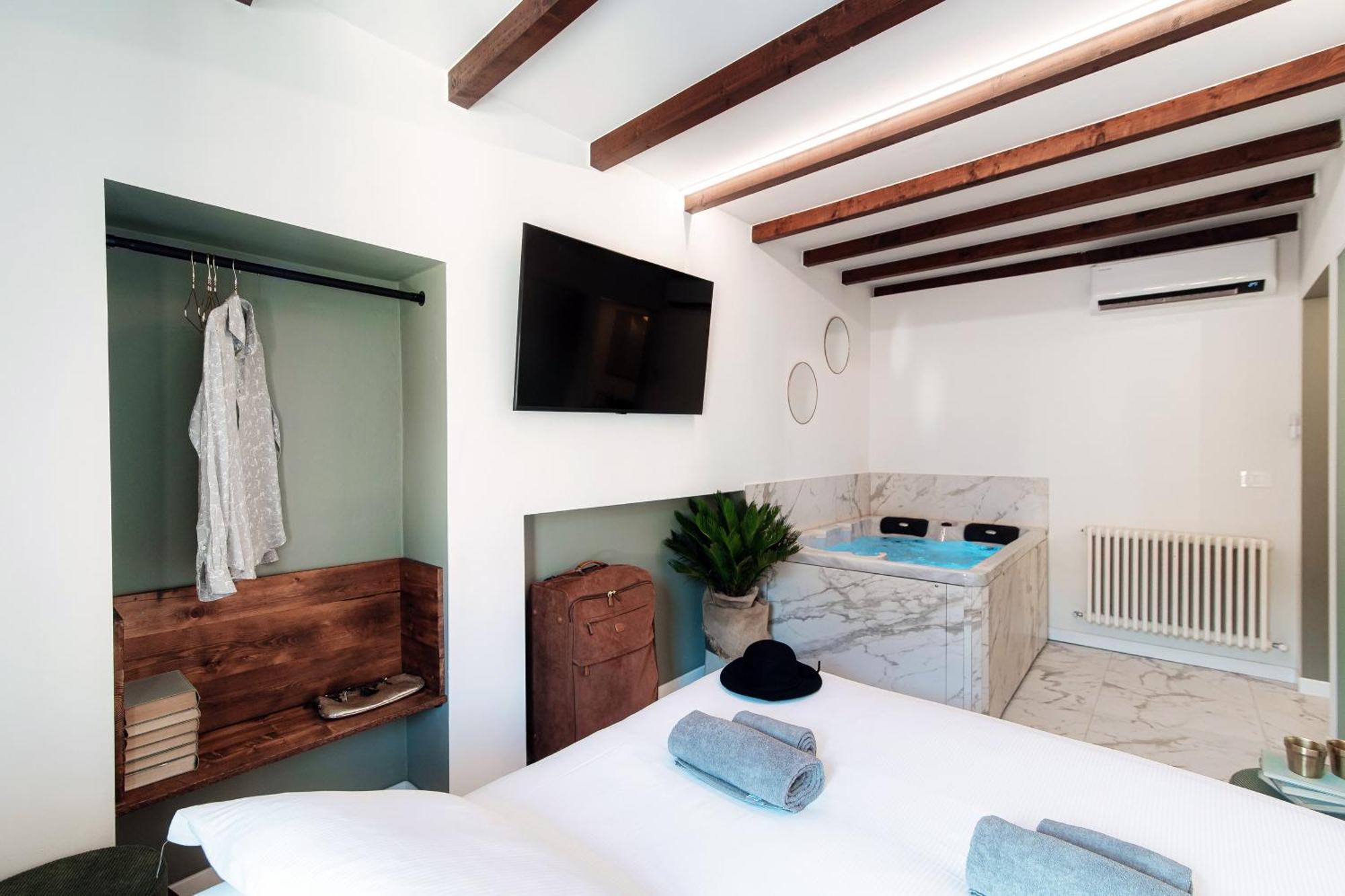 Sahara & Amazzonia Luxury Rooms- The House Of Travelers Como Exterior foto